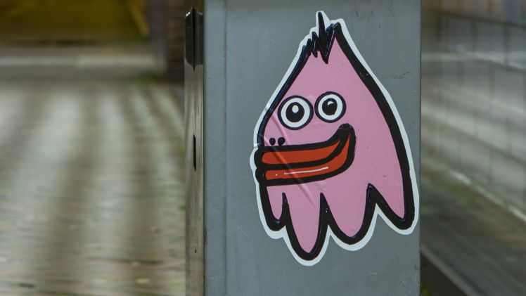 Roze sticker Ommevoort Oegstgeest