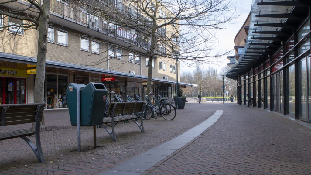 Oegstgeest winkelcentrum Langevoort