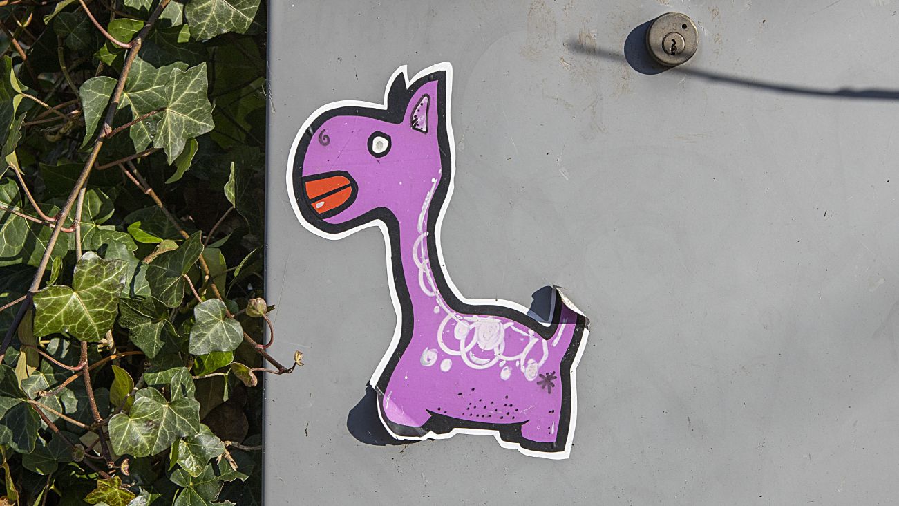 Roze sticker Kennedylaan Oegstgeest